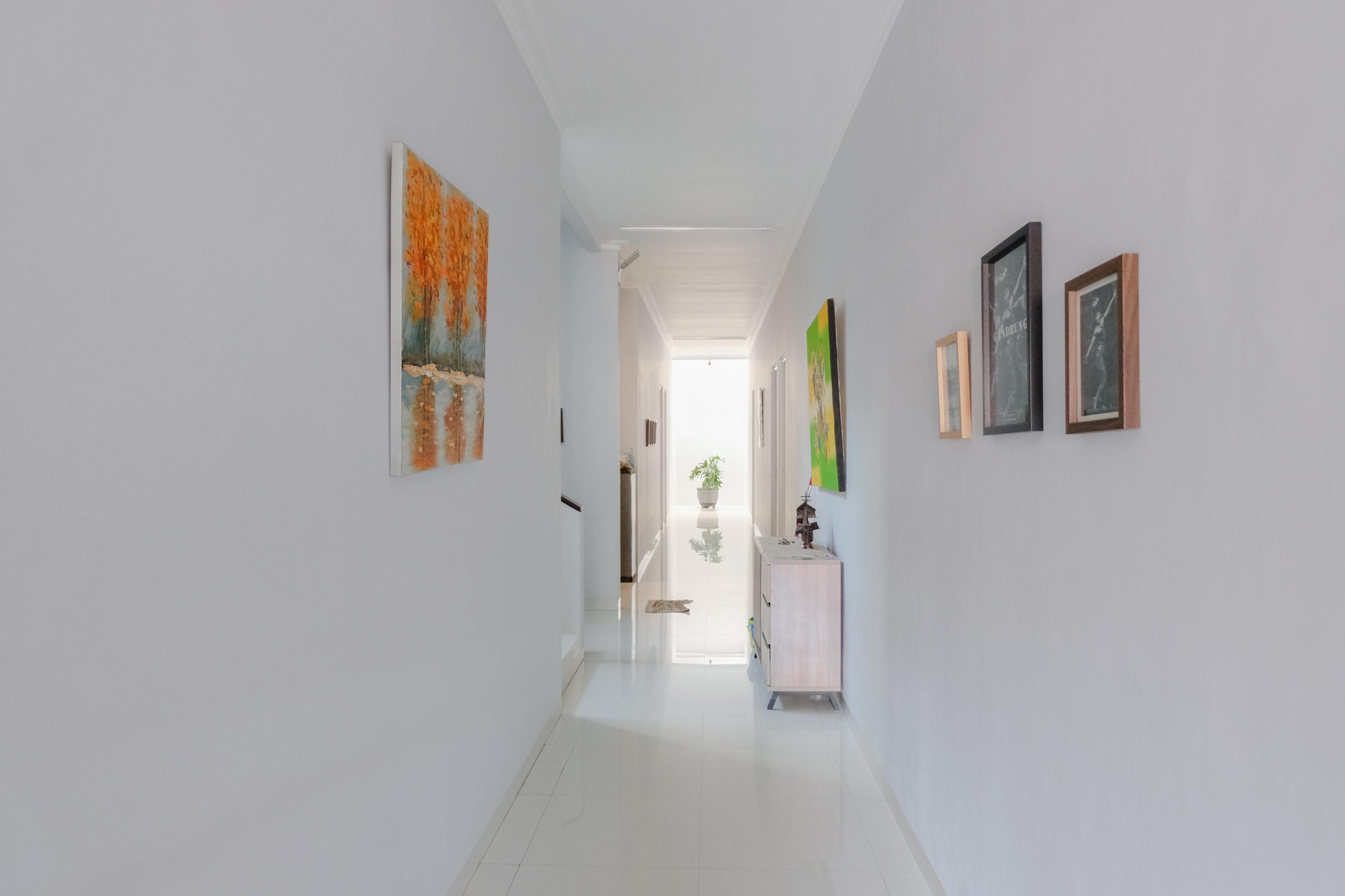 Super Oyo 995 Alice'S Homestay Syariah Jember Exterior photo