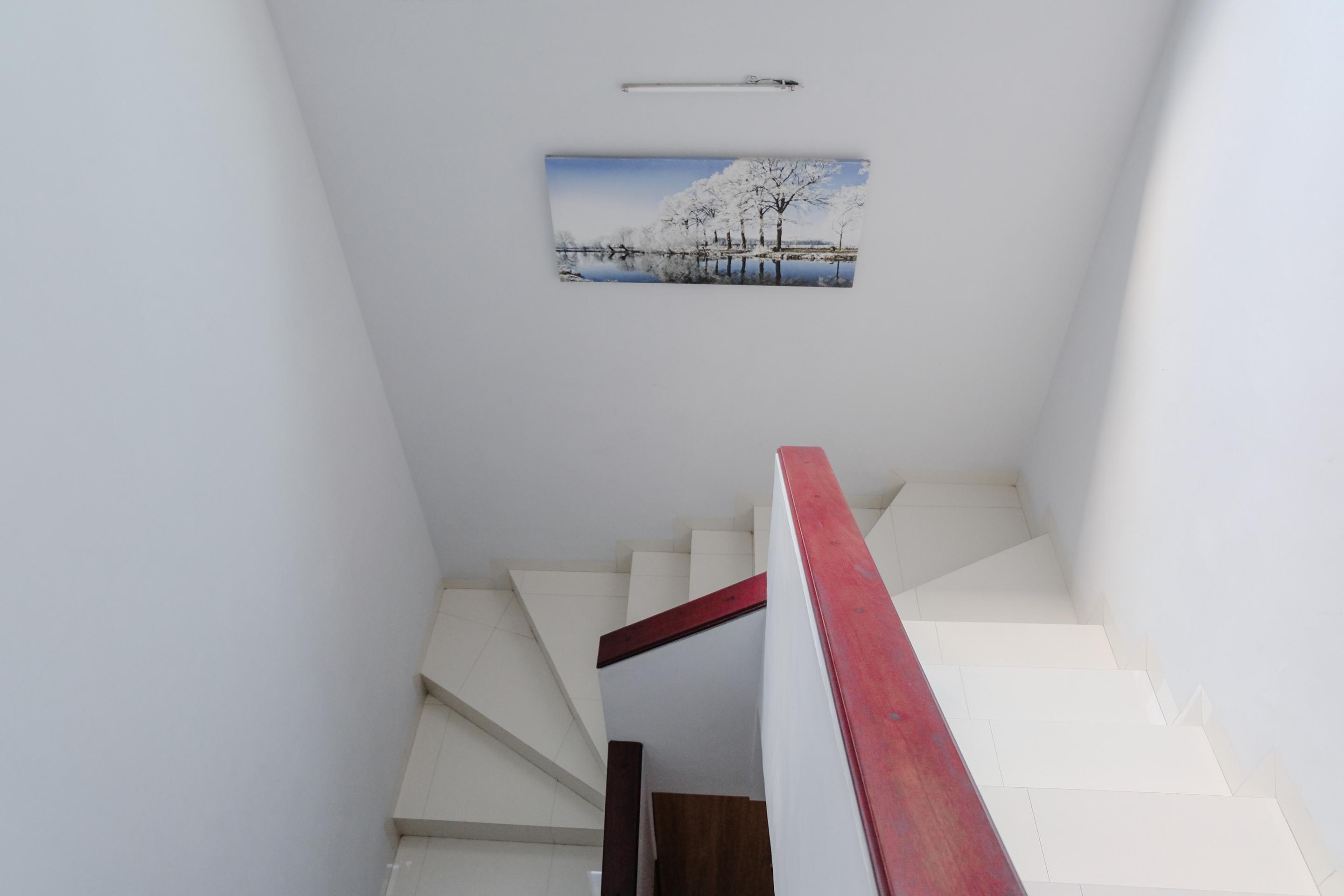 Super Oyo 995 Alice'S Homestay Syariah Jember Exterior photo